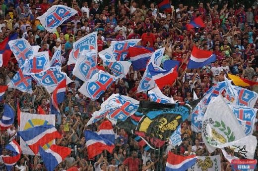Mesaje subtile, ironice sau socante! Ultrasii au ridicat derby-ul la rang de ARTA! TOP 30 cele mai tari coregrafii din istorie:_20