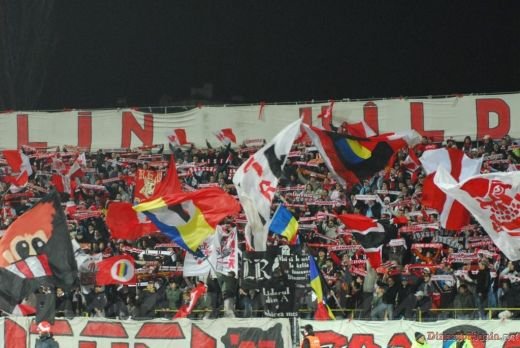Mesaje subtile, ironice sau socante! Ultrasii au ridicat derby-ul la rang de ARTA! TOP 30 cele mai tari coregrafii din istorie:_28