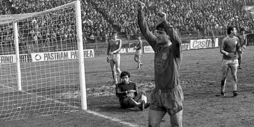 Steaua a ajuns la mana atacantului la care a renuntat pentru a-l lua pe Hagi! Targu Jiu, orasul blestemat pentru stelisti!
