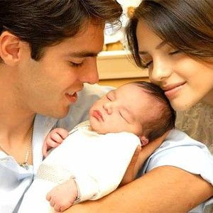 Motivul pentru care Kaka a reusit dubla cu Valencia: are o fetita! Vezi imagini!_5