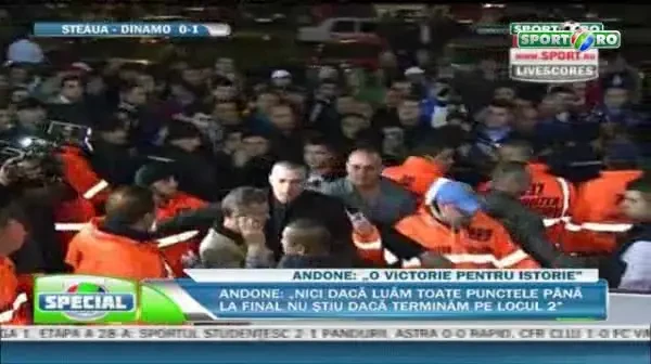 Imagini incredibile: Gigi, aprope sa fie linsat de fanii furiosi in fata stadionului! VIDEO