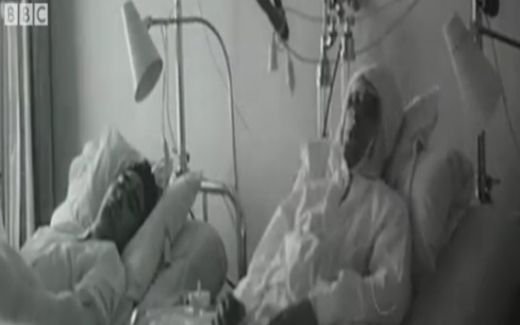 VIDEO! Si-a vazut toata echipa cum MOARE in cel mai tragic accident din fotbal! Campionul mondial care a trait pentru ca a stat pe locul gresit