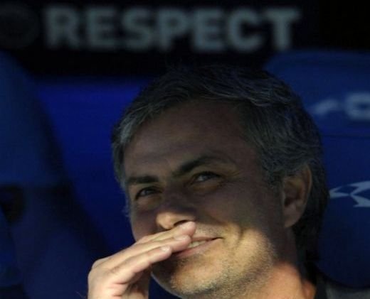 Guardiola stie cum sa sa il enerveze pe Mou: i-a spus ca il RESPECTA! :) Ce i-a urat Guardiola portughezului, dupa ce l-a macelarit pe Bernabeu: