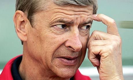 Wenger, pe urmele lui Cartu! Sunt frustrat, sunt nervos, dar nu sunt un nimeni! Cum ii raspunde lui Fabregas, care vrea sa plece la Barca: