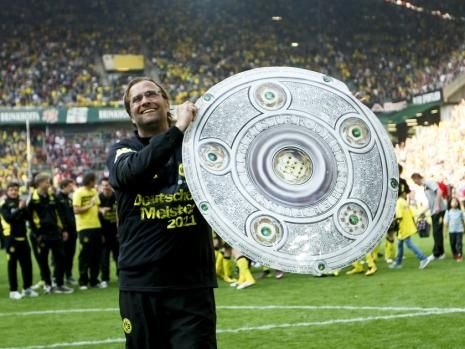 NEBUNIE in Germania! Dortmund a luat TITLUL dupa 9 ani in fata a 80.000 de fani! Vezi imagini de la sarbatoare_8