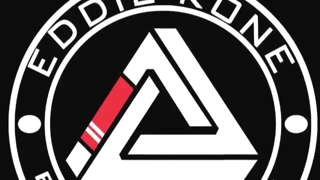 VIDEO: Si-a tatuat copiii pe pumni si RUPE tot in Anglia! Il recunosti pe Catalin Zmarandescu?