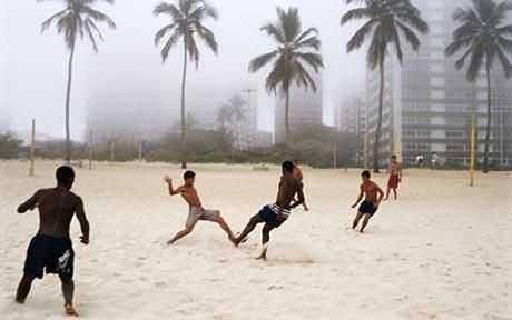 ANALIZA: De la saracia africana la traficanti si cocalari! Afla traseul TIPIC si unde se rateaza fotbalistul roman:_3