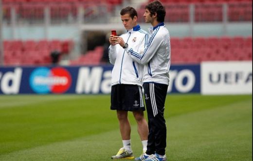 INCREDIBIL! L-au facut de ras pe Mourinho! Singurul OBIECTIV al Realului pe Camp Nou :) FOTO_5