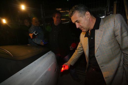 Mitica a pierdut schita programului demential de la LPF TV! Cine va prezenta emisiunea 'Antrenati CA RICIU' :))_3