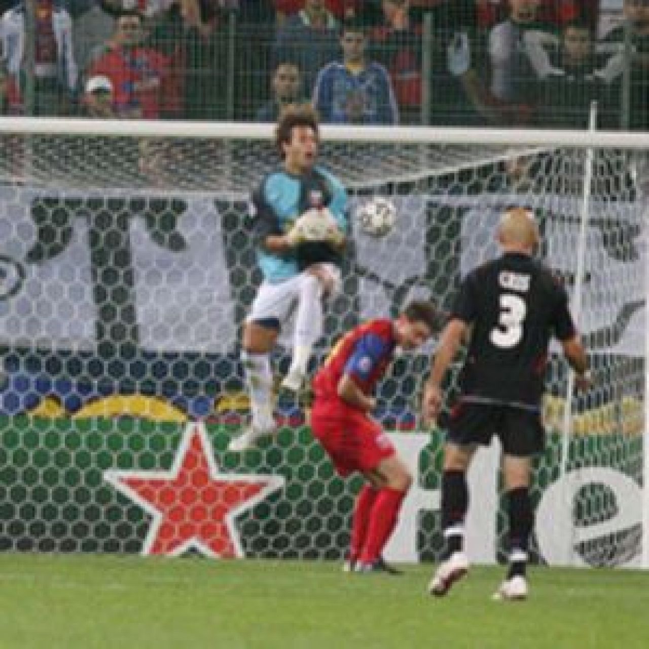 ANALIZA: Ce a gasit Olaroiu la Steaua dupa 5 ani? Vezi o comparatie intre Steaua '06 si Steaua 2011:_2