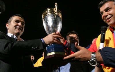 Sase, vine Gigi! Olaroiu a gasit SOLUTIA sa il puna pe Becali la punct! Pe cine s-a razbunat antrenorul cand a ales sa vina la Steaua: