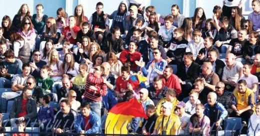Ce PARADOX: sa ai jucatori mai buni ca Olanda si sa joci cel mai prost fotbal! Rudele si-au fluierat copiii din tribune la Romania U17 - Olanda
