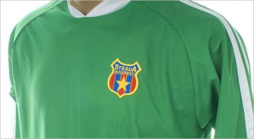 Steaua pregateste pentru fani 86 de tricouri-replica de la finala de la Sevilla semnate de Duckadam!_2