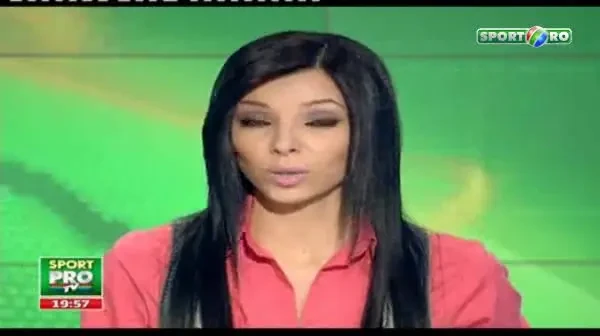 FURTUNA! Steaua a avut probleme cu avionul din cauza vremii! Vezi ce a patit MM in aeroport!