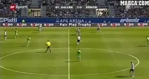 VIDEO: Razbunare, dulce razbunare! I-a zdrobit genunchiul pentru un fault banal: