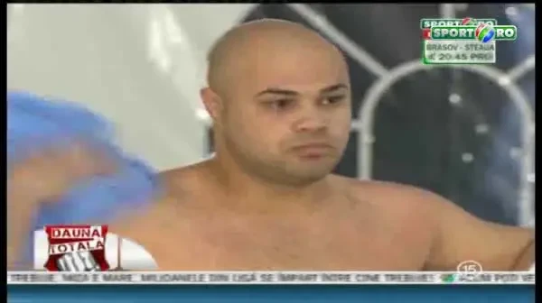 VIDEO: Dauna totala ! Perversu a fost facut KO!!! Fachiru i-a dat de l-a JULIT!!!