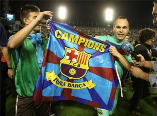 Dedicatie pentru Mourinho! Cum au ras Iniesta si Valdes de antrenorul Realului: FOTO