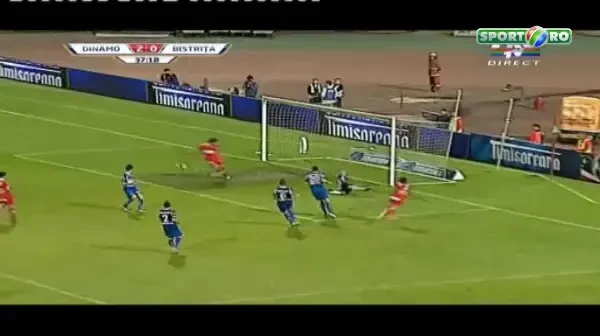 Ratarea anului in Romania! A dat pe langa minge singur cu poarta goala! VIDEO