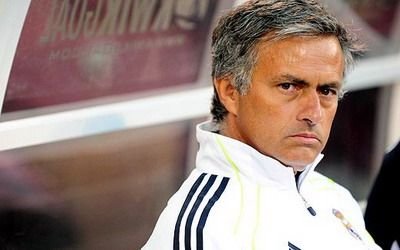 The EVIL One! Valdano s-a luat de Mourinho iar portughezul l-a facut sa-i para rau! Afla ce a patit Valdano: