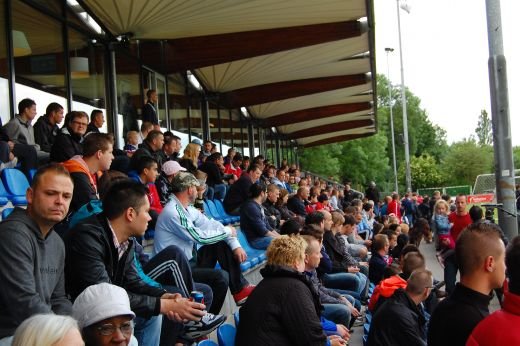 Olanda a respirat pentru Nesu! VIDEO emotionant: Suporterii si jucatorii de la Utrecht au uitat de fotbal!_5