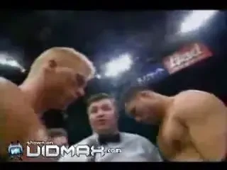 VIDEO: NU ai cum! Chiar nu ai cum sa iei un asemenea KO! Cum iti faci de ras antrenorii: