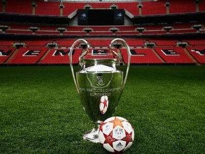 Uite cine nu are costum! Ce roman ajunge saptamana viitoare langa Barca si Man United in panteonul gloriei fotbalului_4