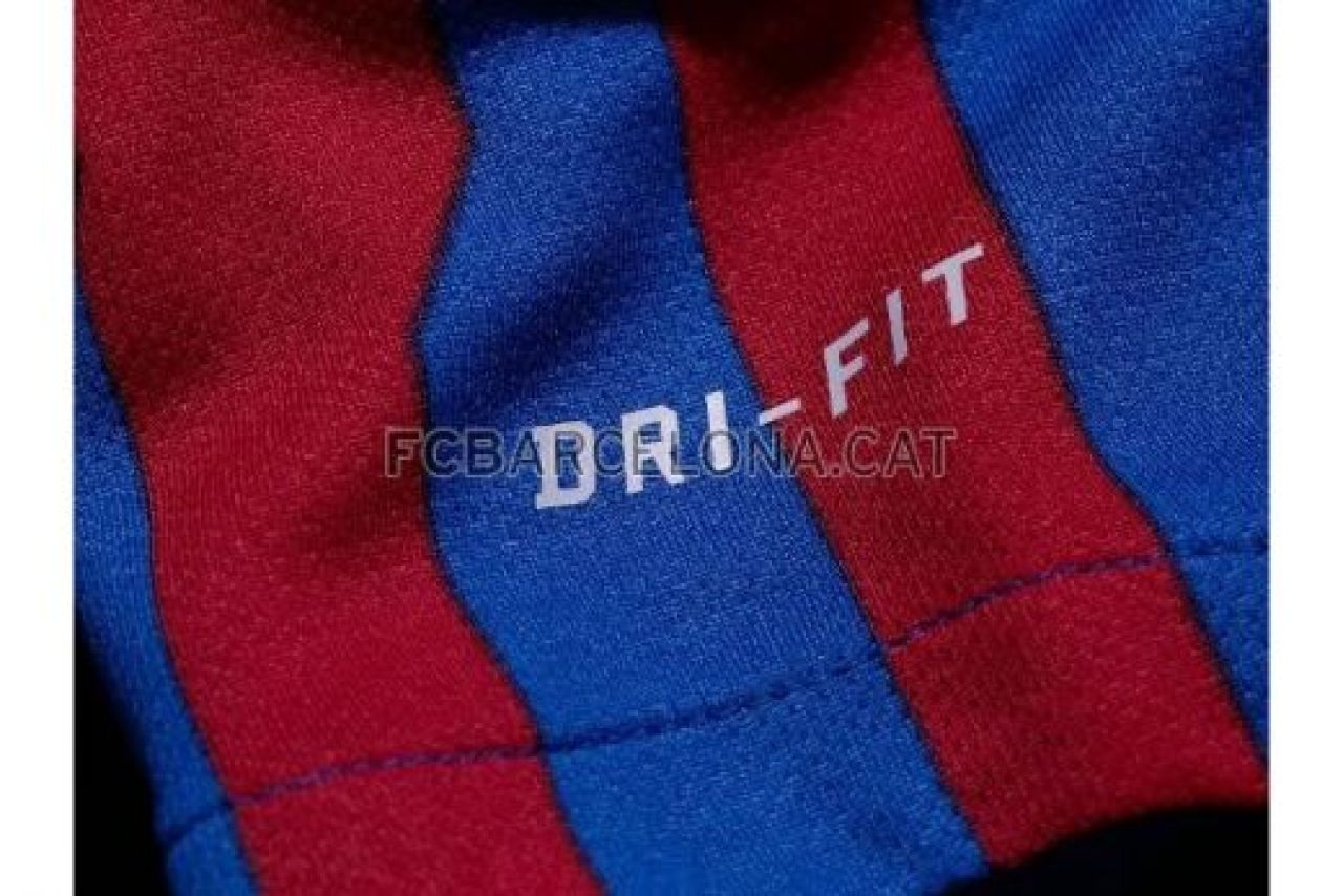 Barcelona ALL BLACKS! Jucatorii s-au pozat pentru prima data in noile tricouri! Vezi istoria FOTO a echipei care nu si-a schimbat niciodata modelul_7