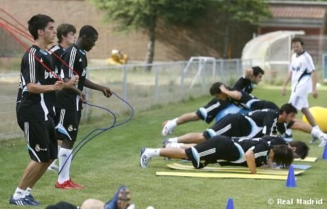 Doua baze sportive si un stadion cu nocturna! Real Madrid deschide o academie de fotbal in Romania! Vezi unde: