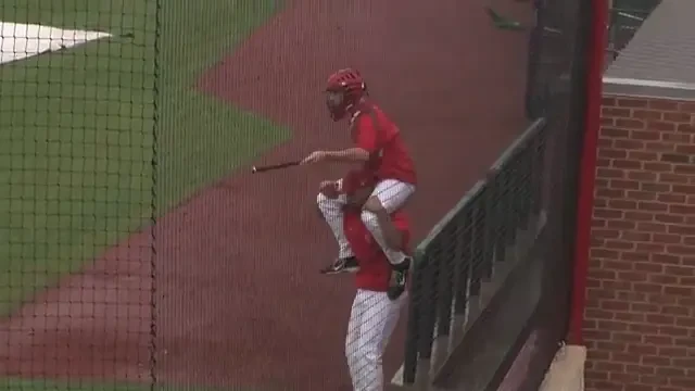 TURNIRUL CAVALERILOR din baseball! Cel mai nebun meci pe care l-ai vazut vreodata: