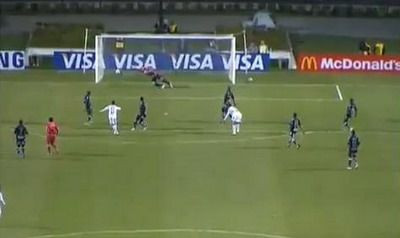 Neymar a&nbsp;ratat un penalty dar a dat un SUPER gol impotriva echipei lui Dayro Moreno! VIDEO