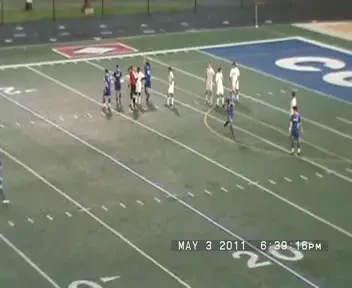 S-au dat cap in cap si au pacalit apararea! Probabil cea mai tare lovitura libera pe care ai vazut-o vreodata!