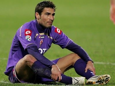 Mutu are o noua SUPER PUTERE: e primul jucator INVIZIBIL din Europa! :) De ce l-a facut praf presa italiana