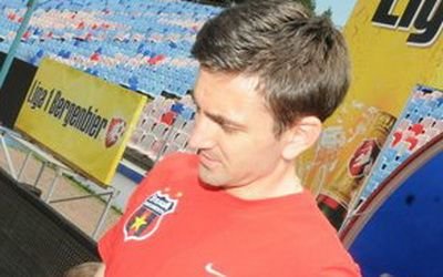 FOTO: Vizita surpriza in Ghencea! N-a fost Gigi, dar n-au lipsit biletele! Cine i-a pus la punct pe stelisti :)_14