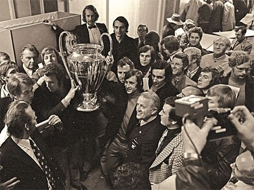 Antrenorul preferat al lui Cruyff e inca la Steaua si o BATE IAR pe Dinamo! Povestea superba a finalei de Cupa din 70!