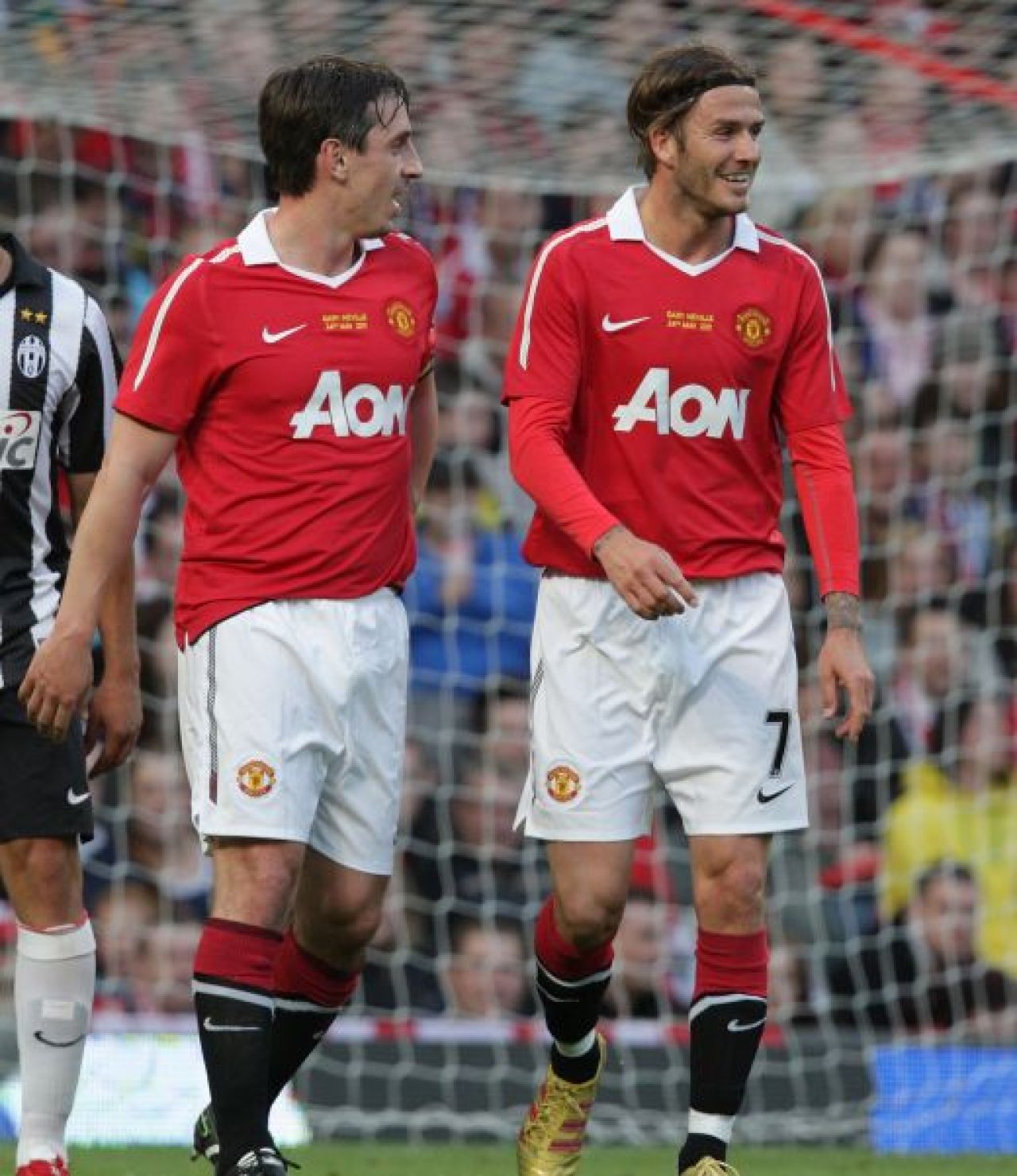 SUPER VIDEO: Beckham, din nou in tricoul lui Manchester United! Ce gol a reusit Rooney in meciul pentru Gary Neville!_7