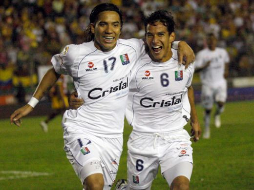 Stirea care-l va INNEBUNI pe Becali! Dayro Moreno e aproape de un mare club din Europa! Unde ajunge atacantul DAT AFARA de Steaua: