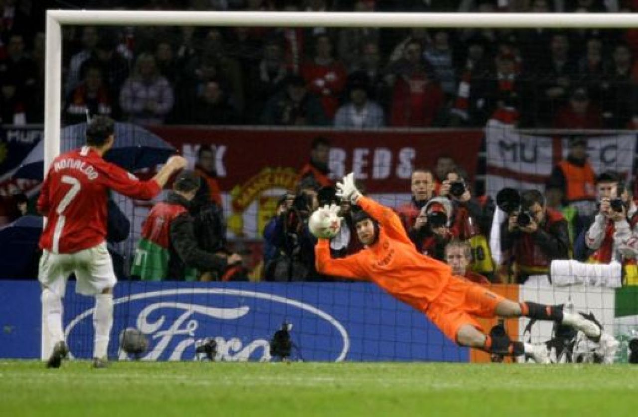 VIDEO: Dramatism, emotie, spectacol! Eroul de atunci se retrage acum! Povestea finalei in care CR7 si Van der Sar au devenit nemuritori!_4