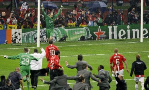 VIDEO: Dramatism, emotie, spectacol! Eroul de atunci se retrage acum! Povestea finalei in care CR7 si Van der Sar au devenit nemuritori!_5