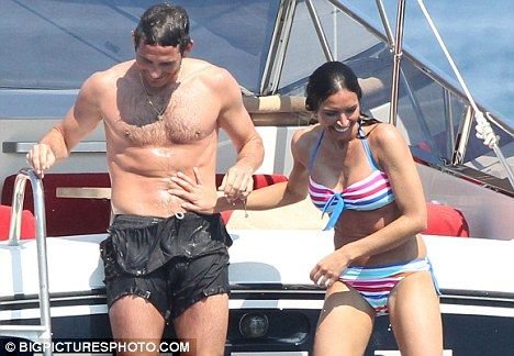 Abramovici ii pune iahtul la dispozitie lui Lampard, pentru un gest emotionant pe care vrea sa il faca fotbalistul: FOTO_15