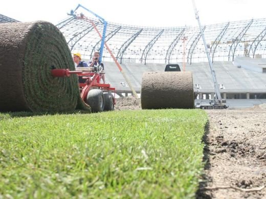FOTO VIDEO A inceput montarea gazonului pe Cluj Arena! Din ce in ce mai aproape de meciul de deschidere!