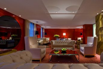 SUPER IMAGINI! Hotel cu heliport si lux total! Nationala sta langa Bill Clinton si primarul New Yorkului in al 7-lea oras din lume, cu 10 miliardari!_3