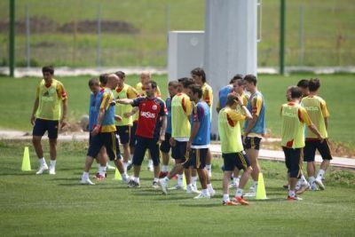 Romania ar putea fi salvata chiar de un brazilian! Ce jucator dorit de Steaua vrea sa ia locul vedetelor din nationala noastra: