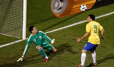 Sandu: Obiectivul nationalei: In 2 ani si jumatate sa mergem consecutiv la&nbsp;europene si mondiale!