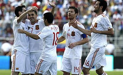 Vezi ce GOL de la 35 de metri a dat David Villa! VIDEO