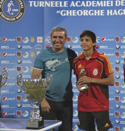 FRF i-a acceptat lui Hagi toate conditiile! De ce a refuzat? Spaniolii au aflat cum l-a intors 
