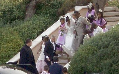 FOTO! Drogba s-a insurat cu dragostea vietii lui! Vezi cine au fost cavaleri de onoare:_4