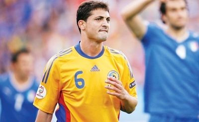 SOC la nationala! Radoi il acuza pe Lupescu de faptul ca a vrut sa-i PACALEASCA pe jucatori cu contractele!