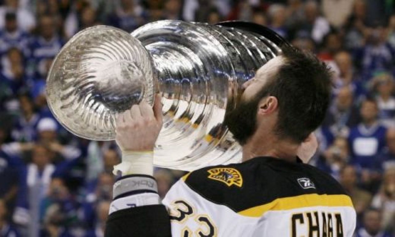 IMAGINI INCREDIBILE! Fanii au devastat strazile dupa ce au pierdut finala NHL! Nebunia dupa ce Boston a luat Stanley Cup!_1