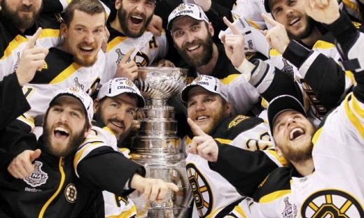 IMAGINI INCREDIBILE! Fanii au devastat strazile dupa ce au pierdut finala NHL! Nebunia dupa ce Boston a luat Stanley Cup!_2
