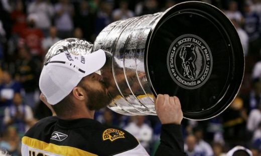 IMAGINI INCREDIBILE! Fanii au devastat strazile dupa ce au pierdut finala NHL! Nebunia dupa ce Boston a luat Stanley Cup!_4